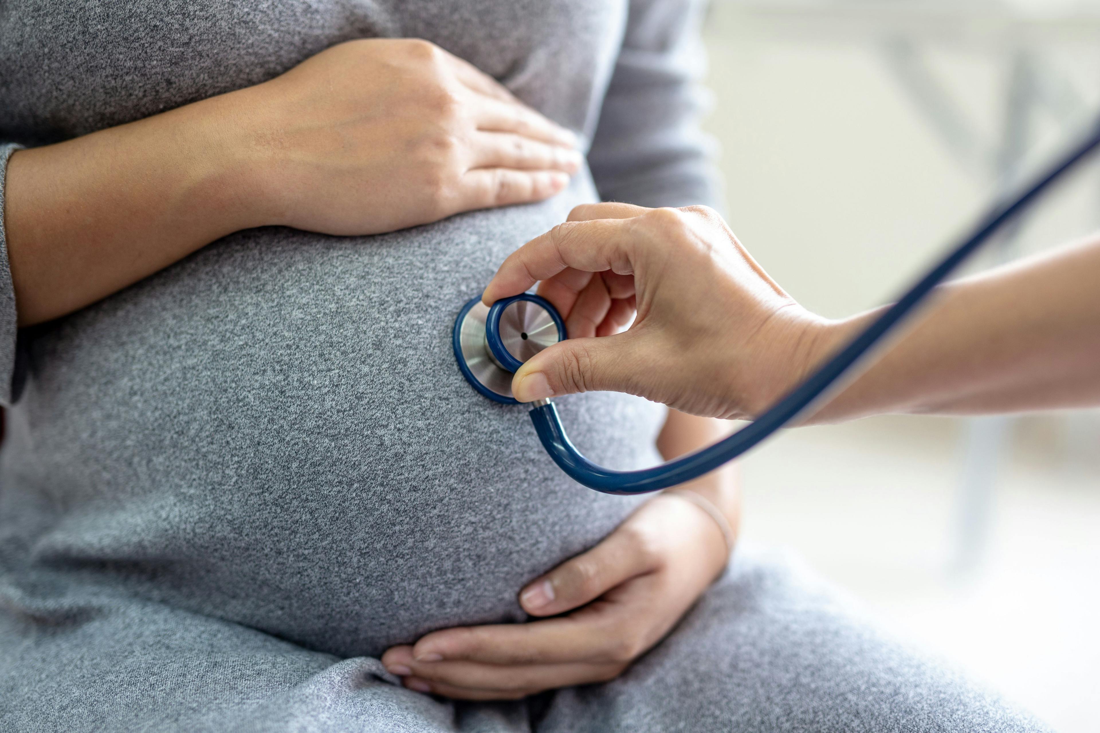 Noninvasive prenatal testing and good motherhood