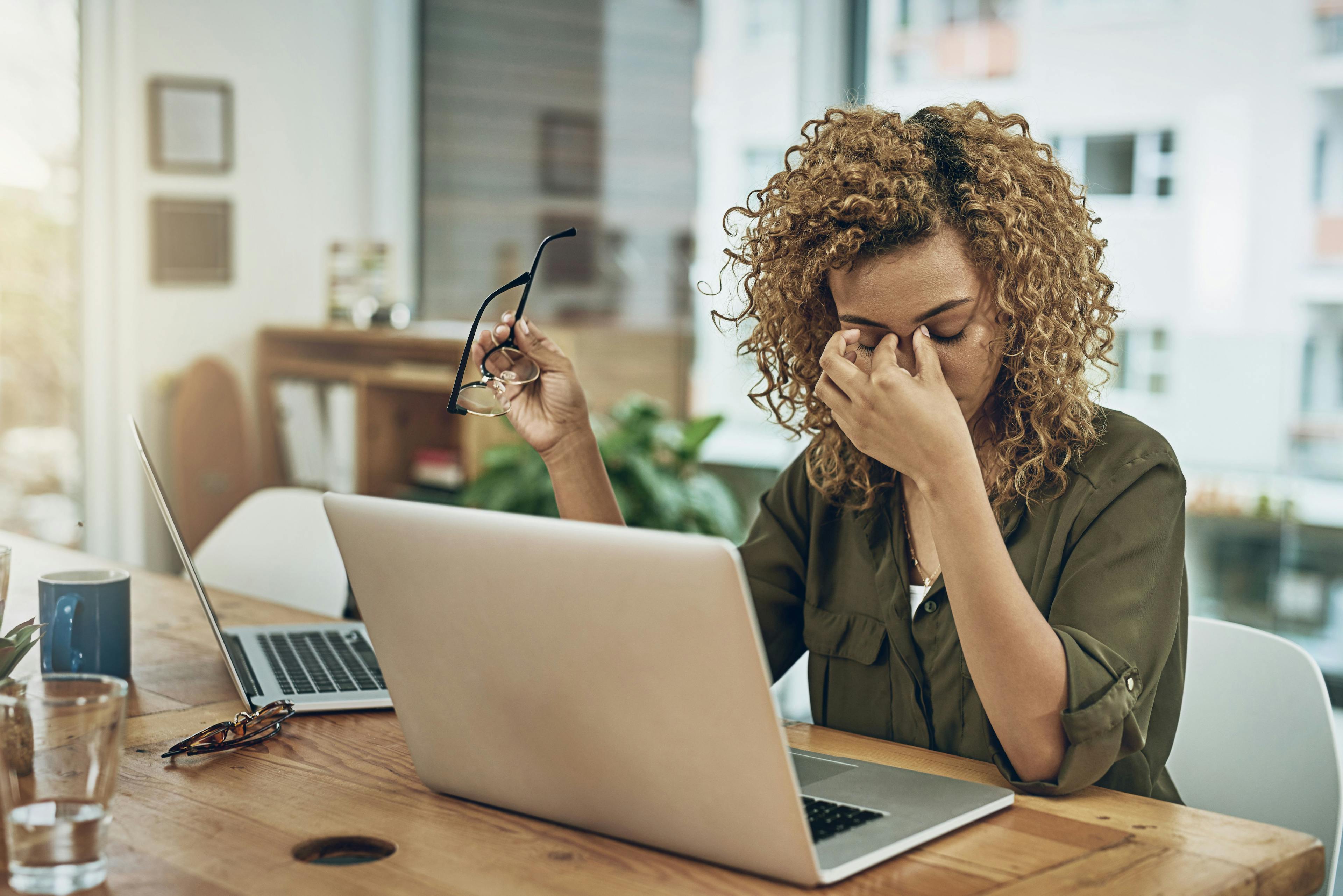 Peer support programs: A powerful solution to alleviate physician burnout | Image Credit: © Jadon Bester/peopleimages.com - © Jadon Bester/peopleimages.com - stock.adobe.com.