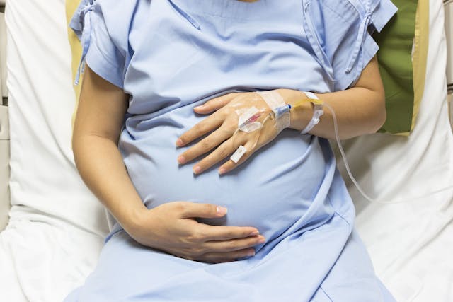 Miscarriage management in emergency departments vs outpatient clinics