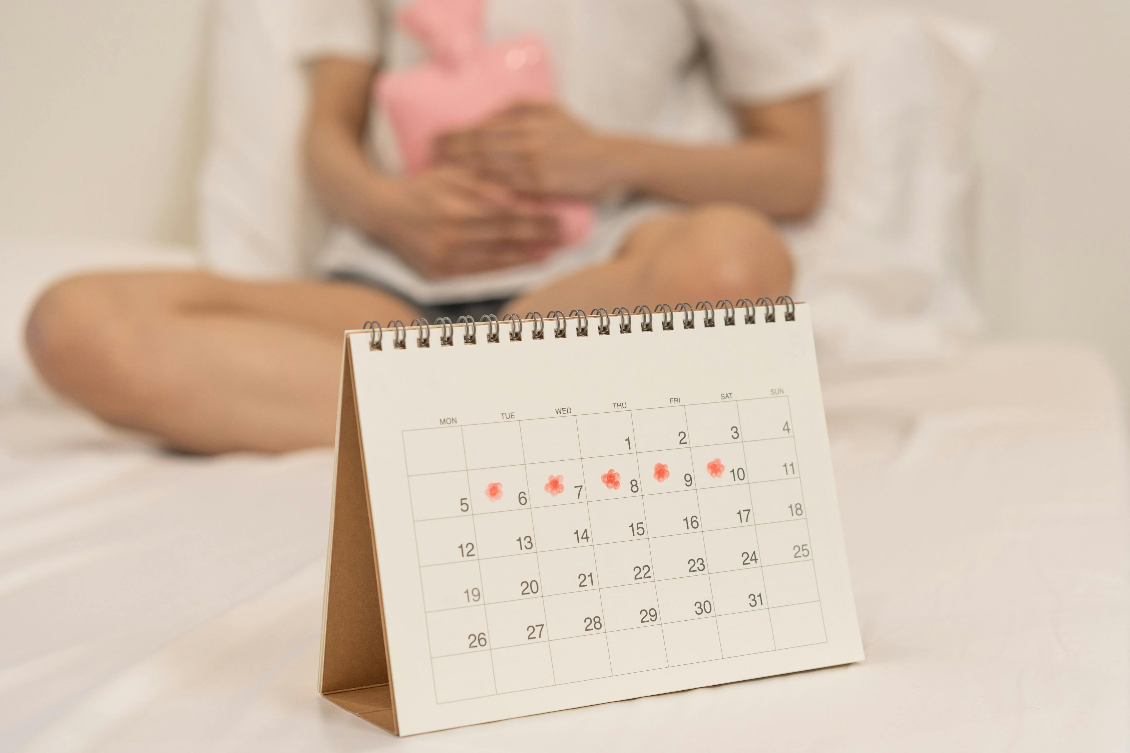 Short menstrual cycles may predict earlier menopause, worse symptoms in midlife