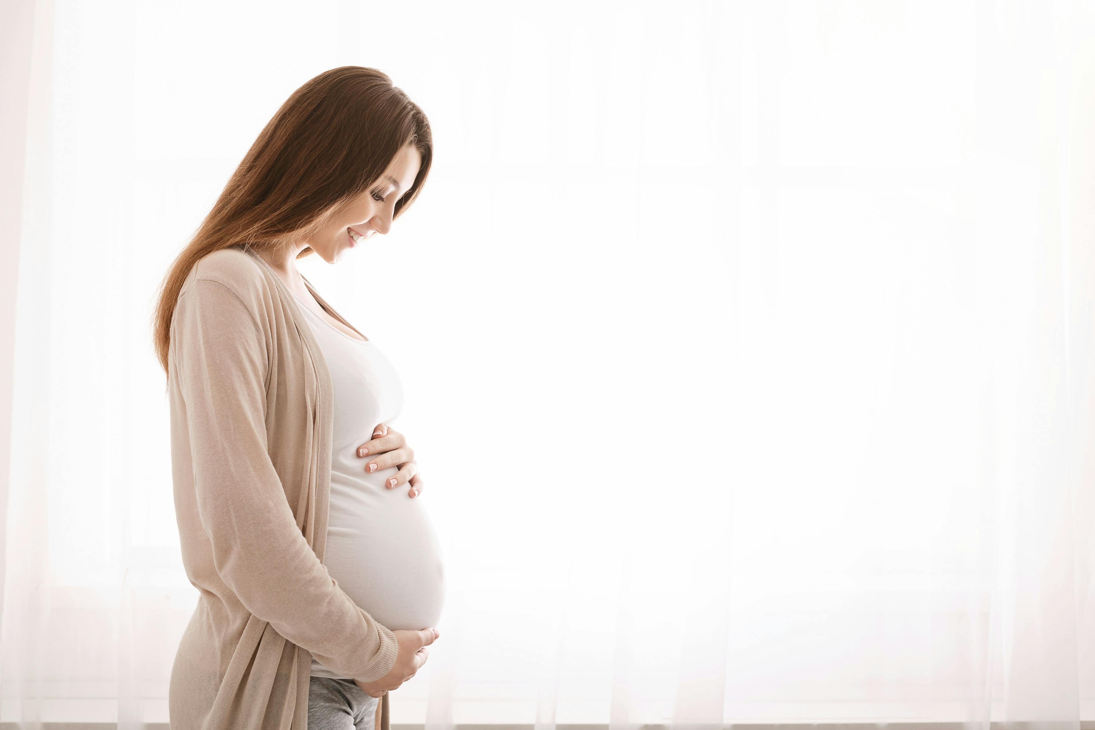 Did domestic violence and unstable living conditions increase among pregnant women during the early days of the COVID-19 pandemic?