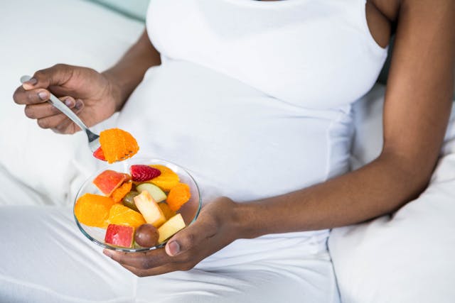 A healthy diet from conception to the second trimester reduces risk of pregnancy complications